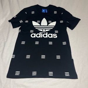 Adidas T-shirt